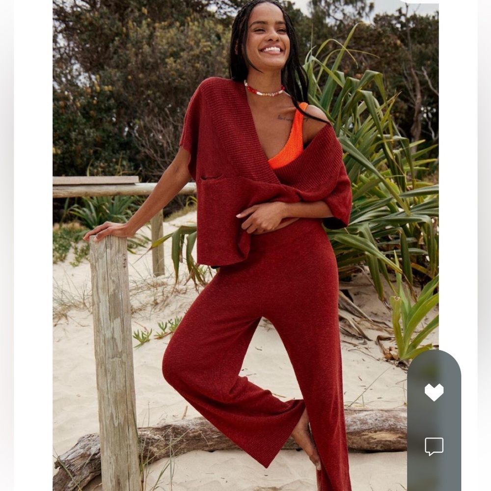 Free Jaclyn sweater set